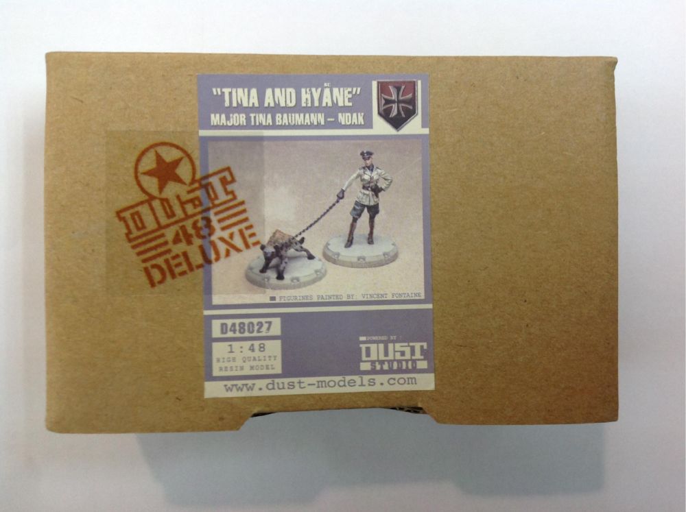 带狗女01.jpg 带狗女01.jpg