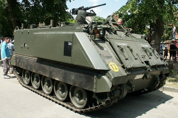 M113.jpg M113.jpg